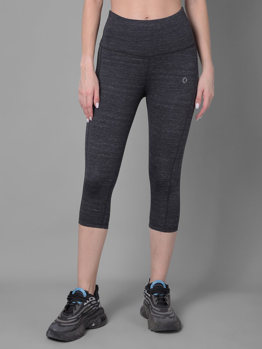 Dollar Women's Microfiber Anti-Bacterial Elastane Stretch Sports Capri